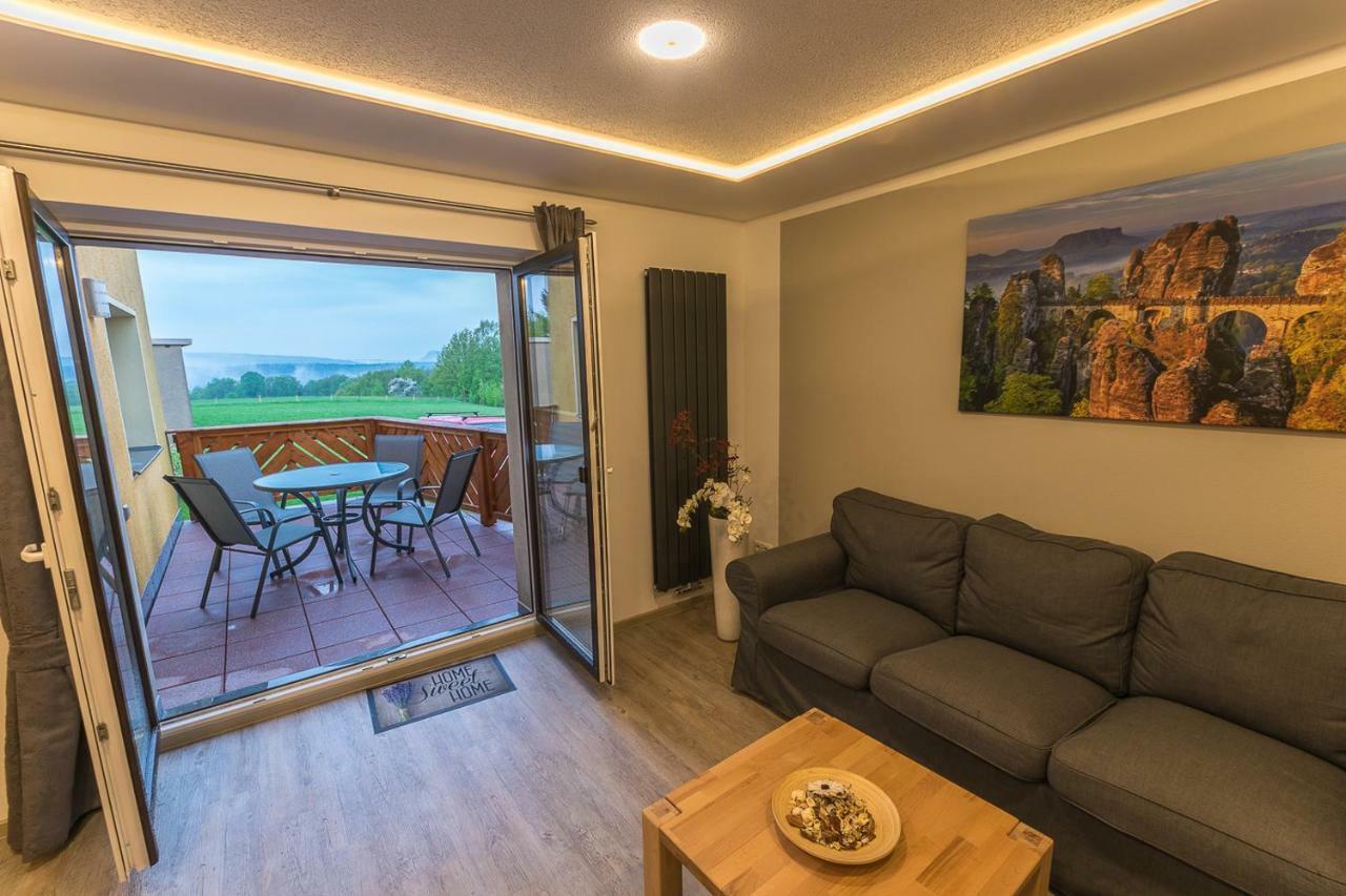 Ferienwohnung "Turmblick" Rathmannsdorf ภายนอก รูปภาพ