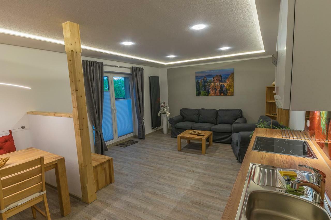 Ferienwohnung "Turmblick" Rathmannsdorf ภายนอก รูปภาพ